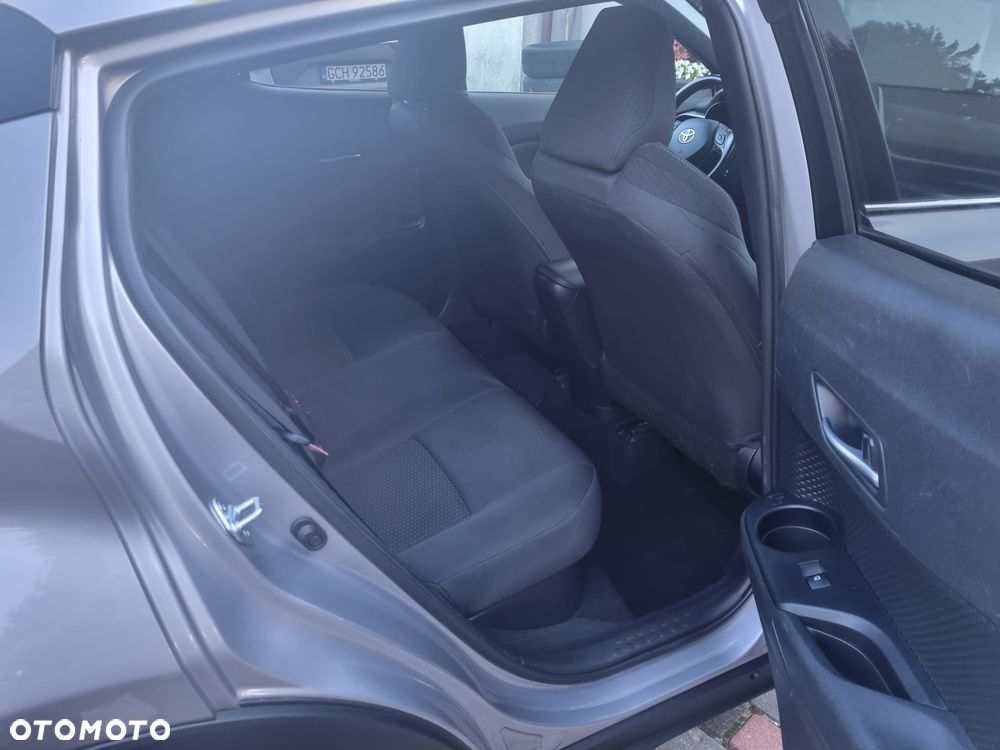 Toyota C-HR - 18