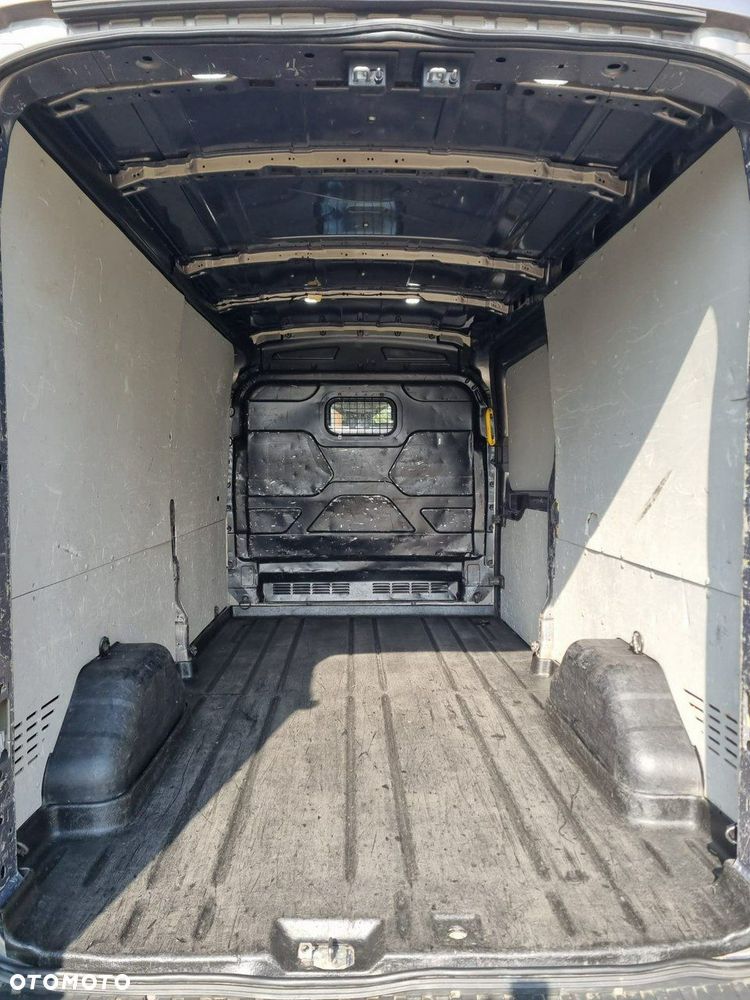 Ford Transit - 16