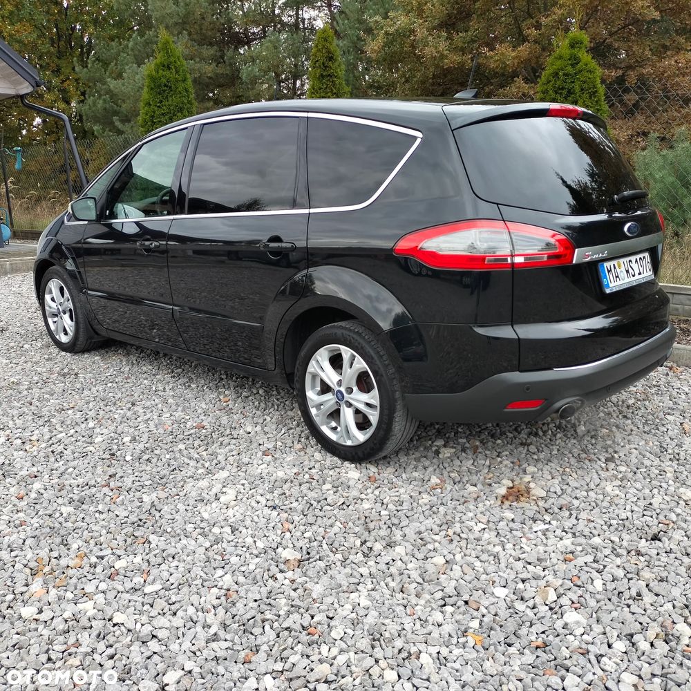 Ford S-Max - 21