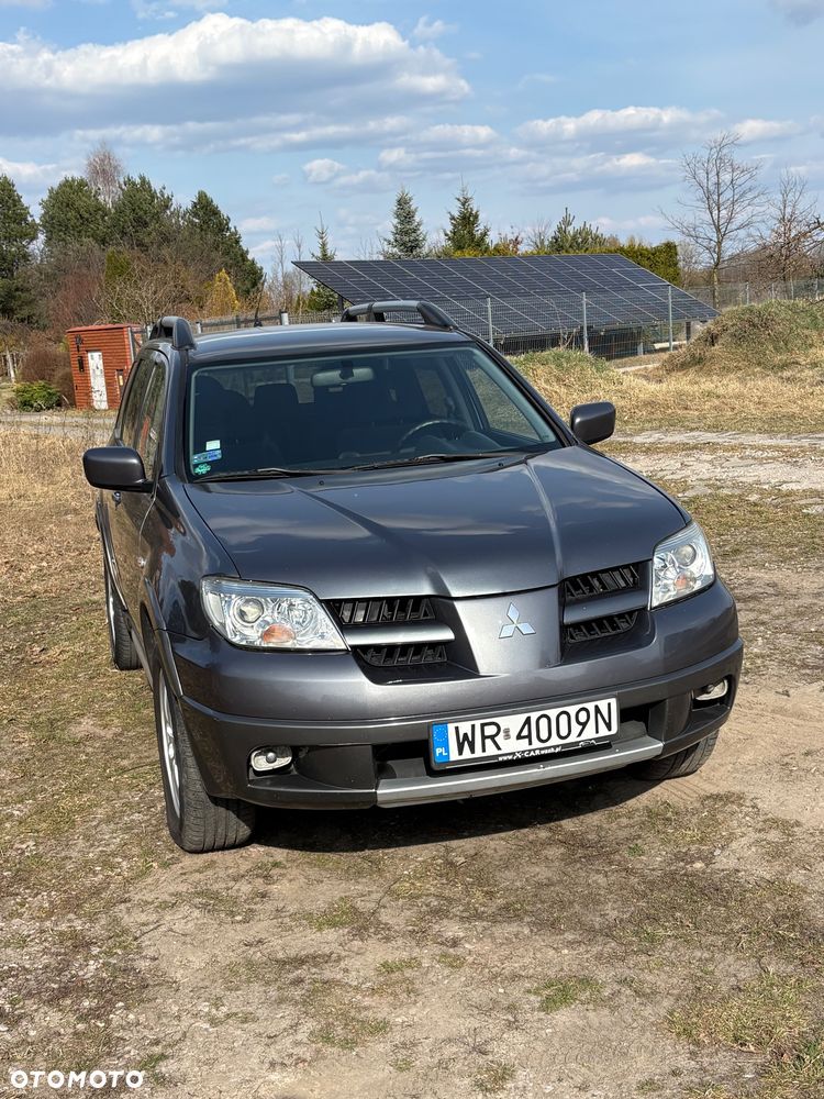 Mitsubishi Outlander 2.0 Sport 4WD - 1