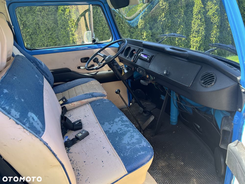 Volkswagen Transporter - 7