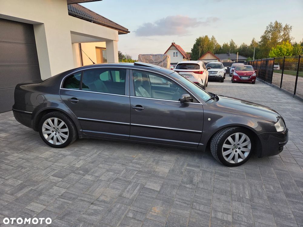 Skoda Superb 2.0 TDI DPF Exclusive - 3