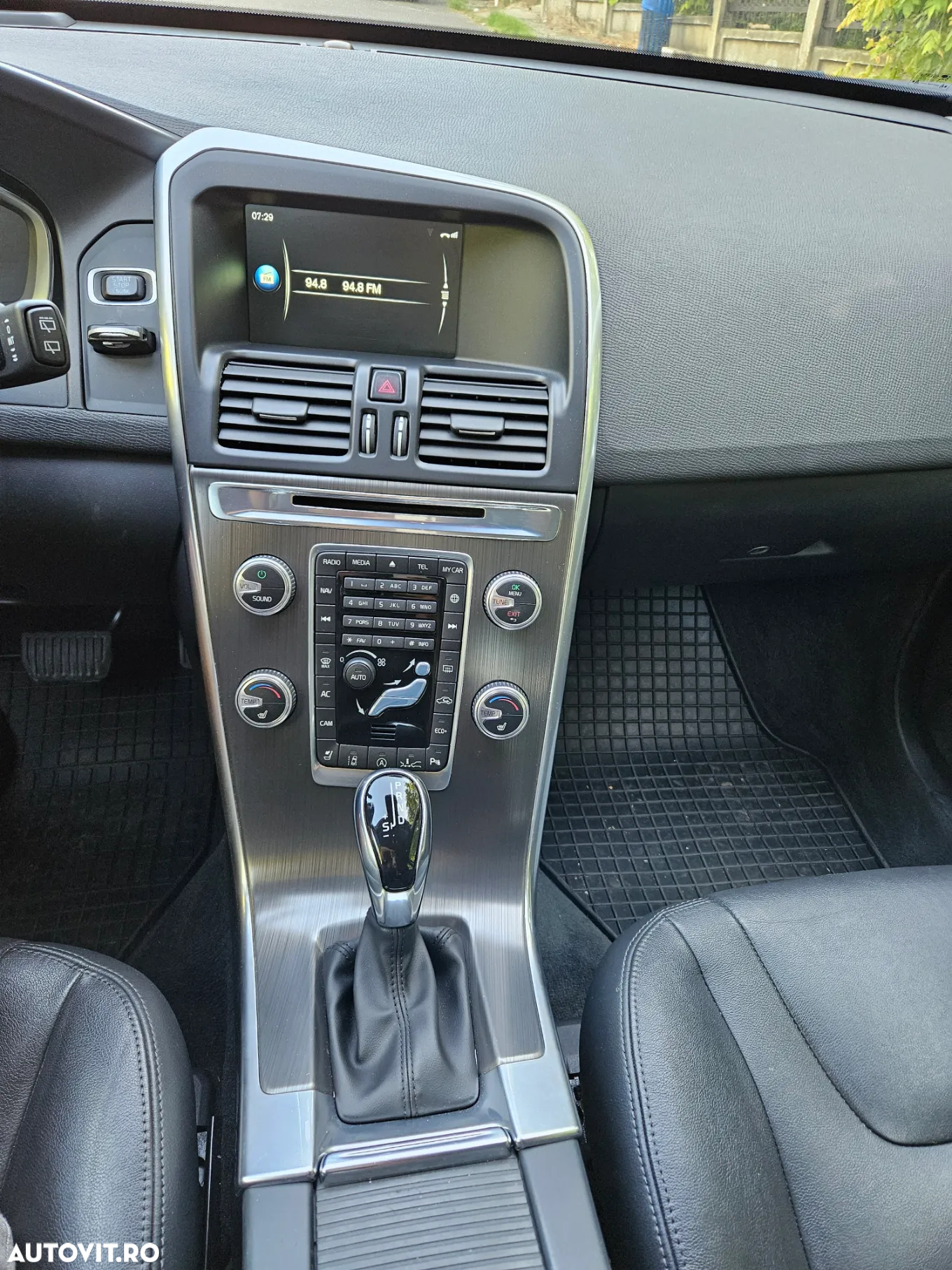 Volvo XC 60 D4 Geartronic Summum - 12