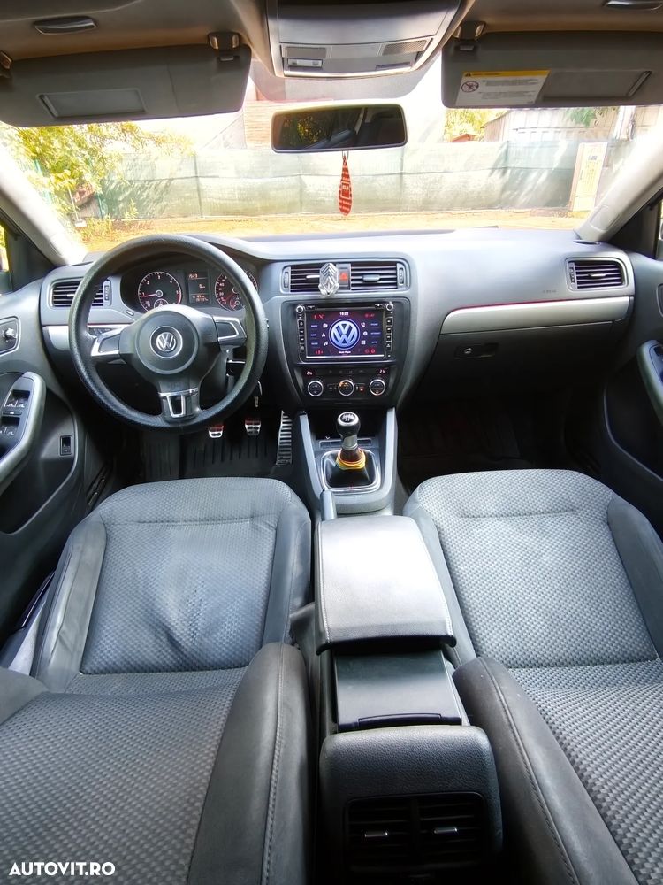 Volkswagen Jetta 1.6 TDI CR DPF Comfortline - 9