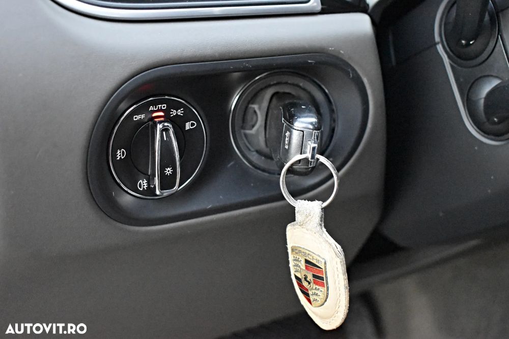 Porsche Macan Turbo PDK - 15