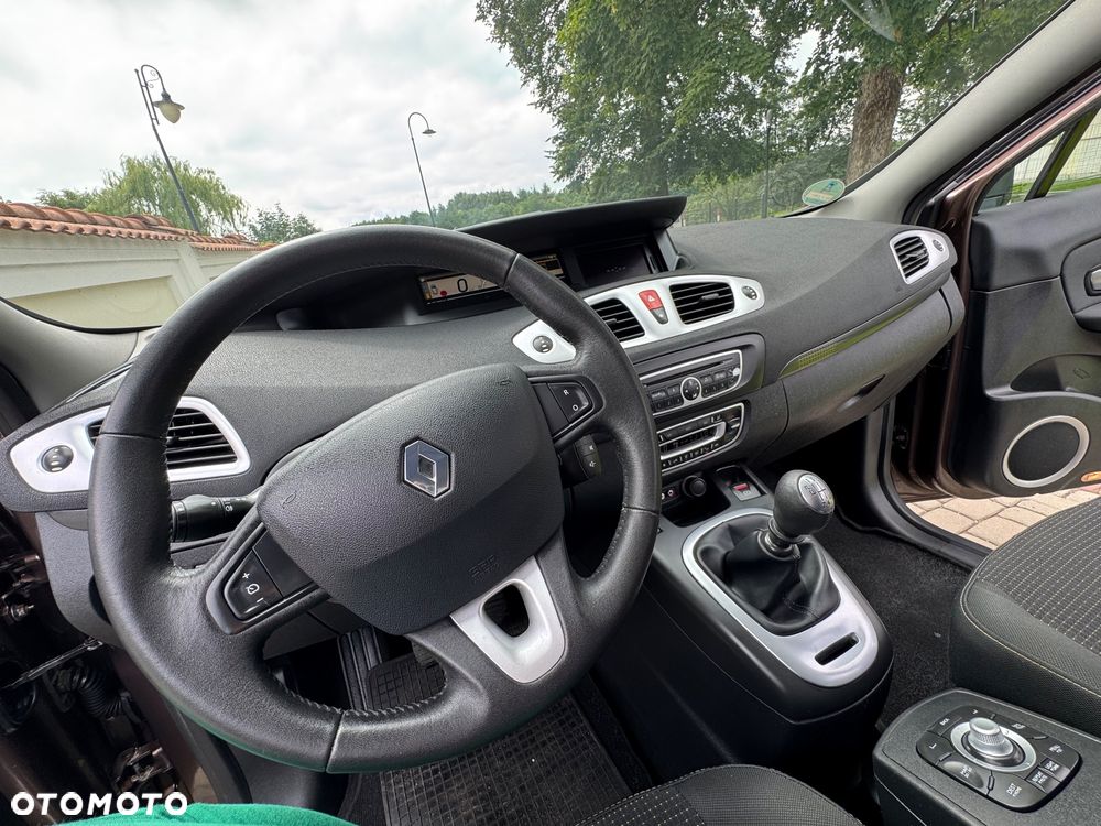 Renault Grand Scenic - 14