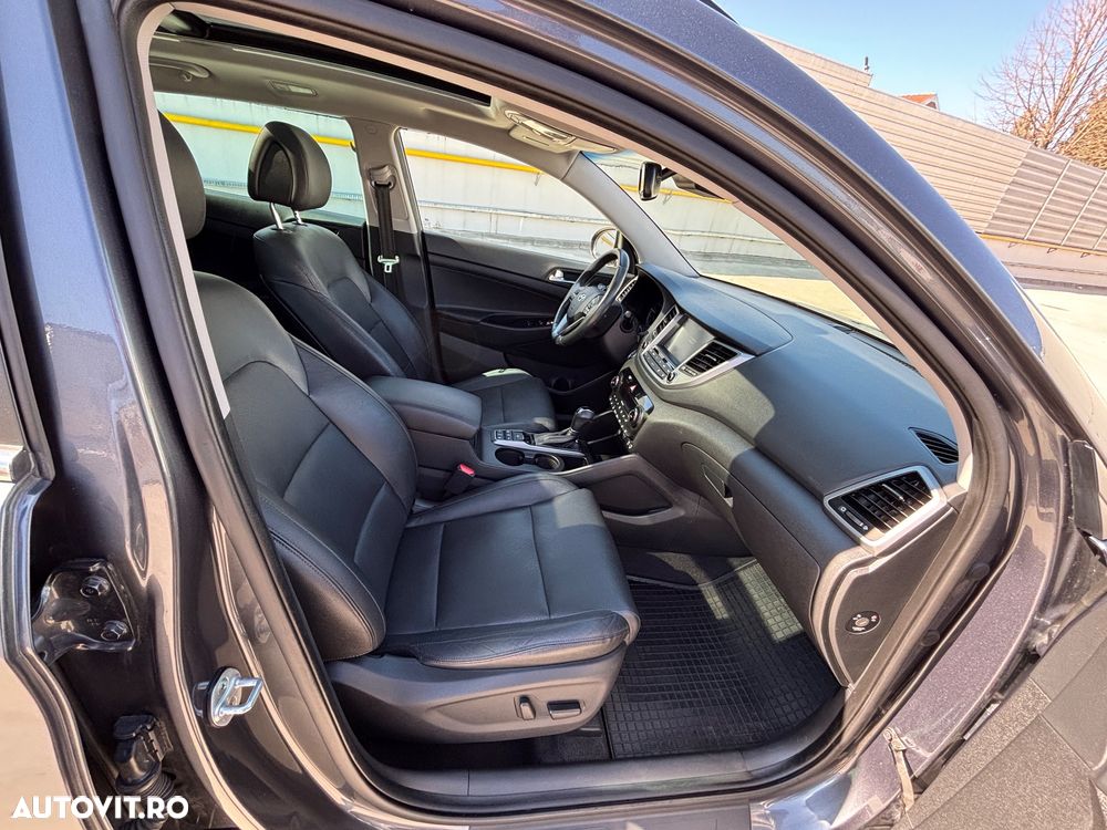 Hyundai Tucson 2.0 CRDI 4WD 6AT Luxury Pack+ - 27