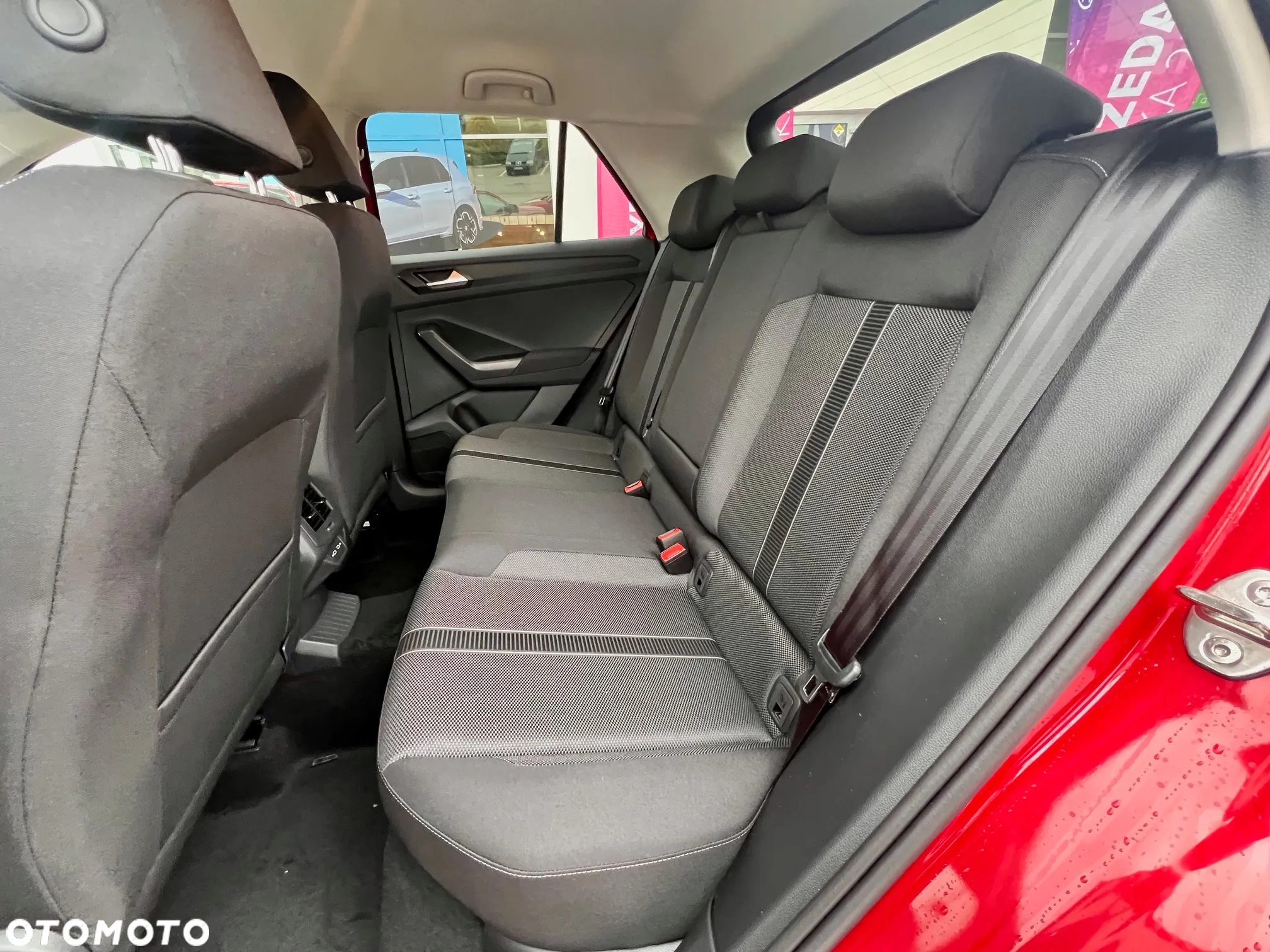 Volkswagen T-Roc 1.5 TSI Life Plus DSG - 11