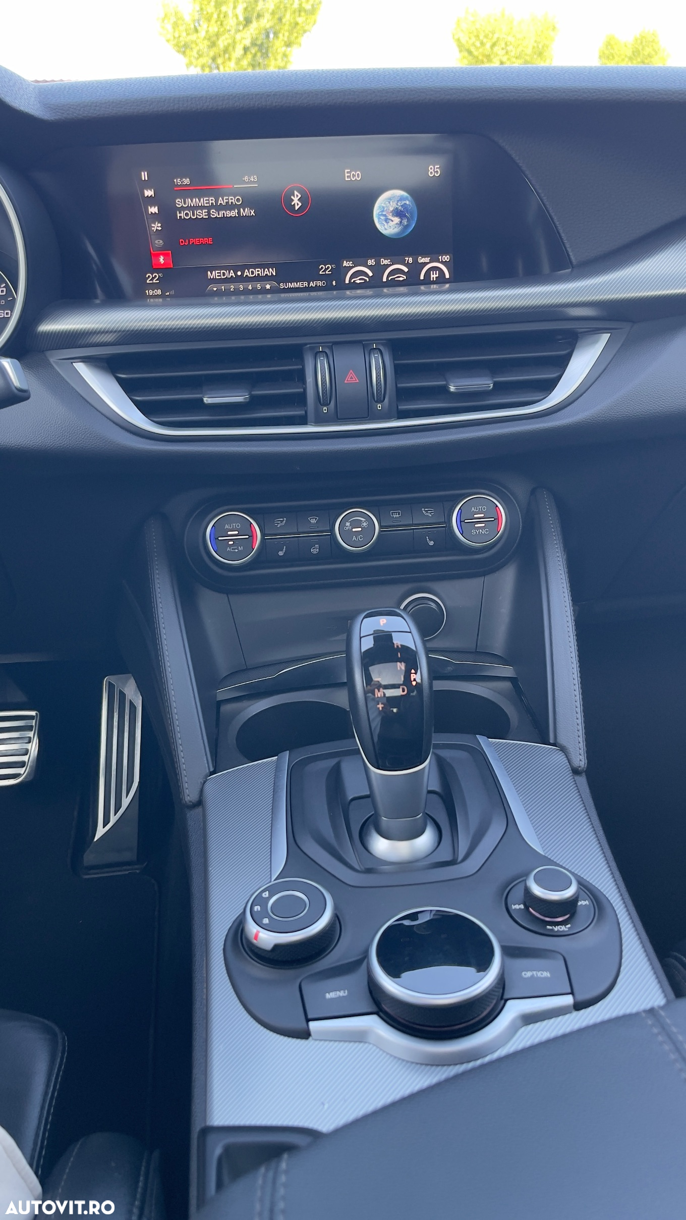 Alfa Romeo Stelvio 2.0 Turbo 16V AT8-Q4 Veloce - 8