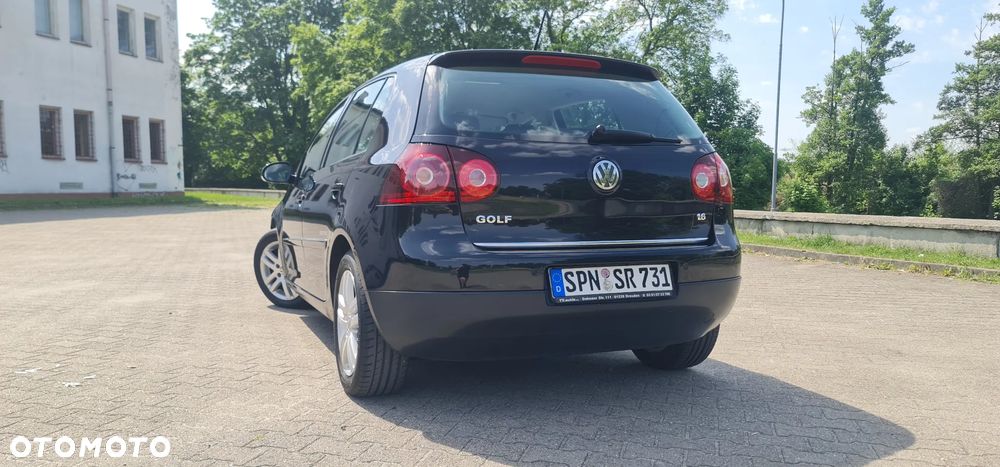 Volkswagen Golf 1.6 Comfortline - 21