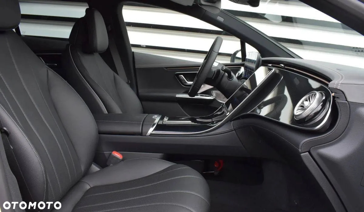 Mercedes-Benz EQE 350 89kWh Electric Art - 11