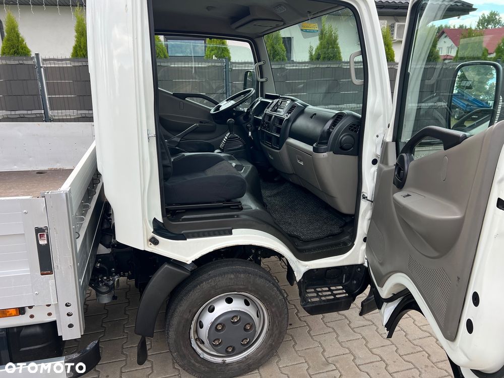 Nissan NT 400 CABSTAR - 27