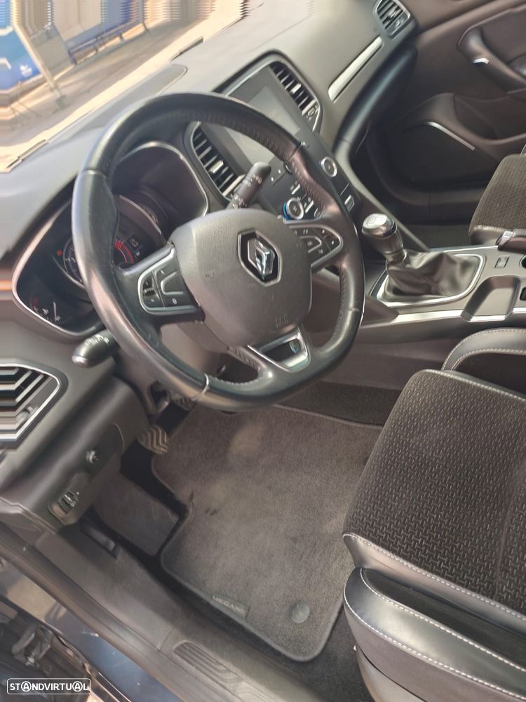 Renault Mégane 1.5 Blue dCi R.S. Line - 10