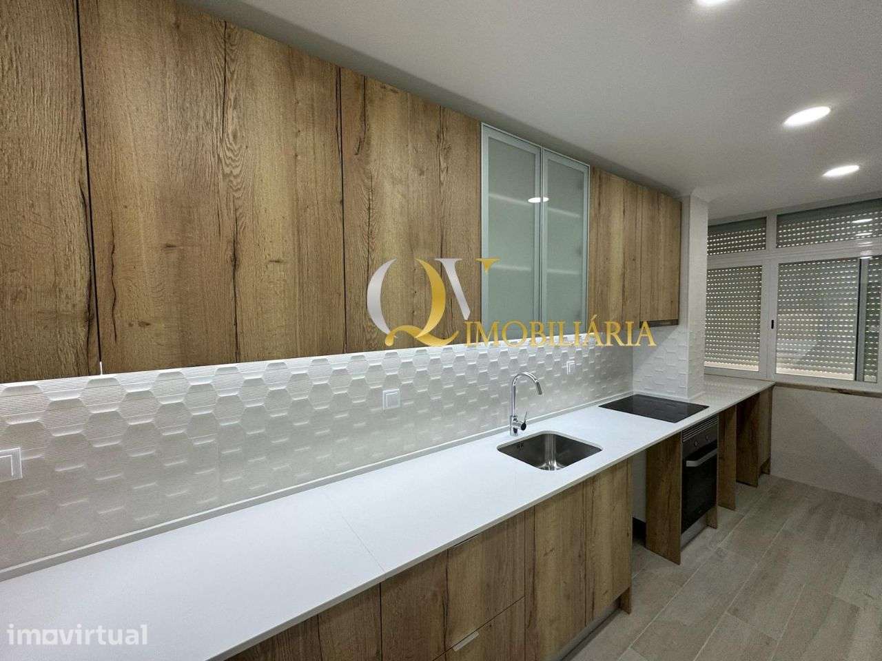 Excelente Apartamento T3 para arrendamento sito em Lisboa - Grande imagem: 3/27