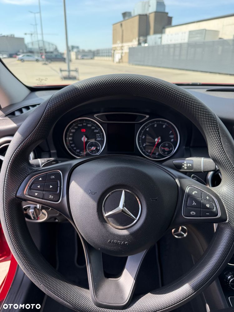 Mercedes-Benz Klasa A 160 7G-DCT Urban - 21