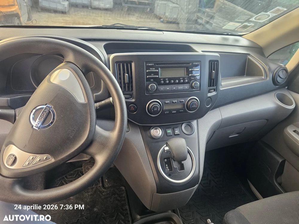 Nissan NV200 - 10