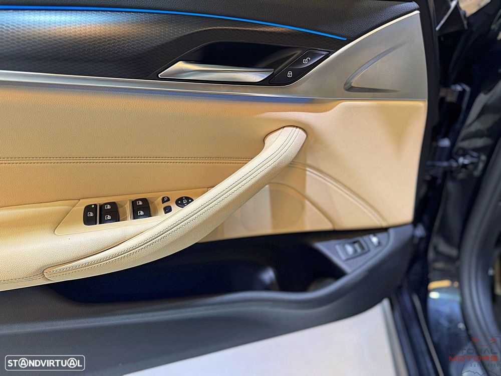 BMW 530 e Pack Desportivo M - 19