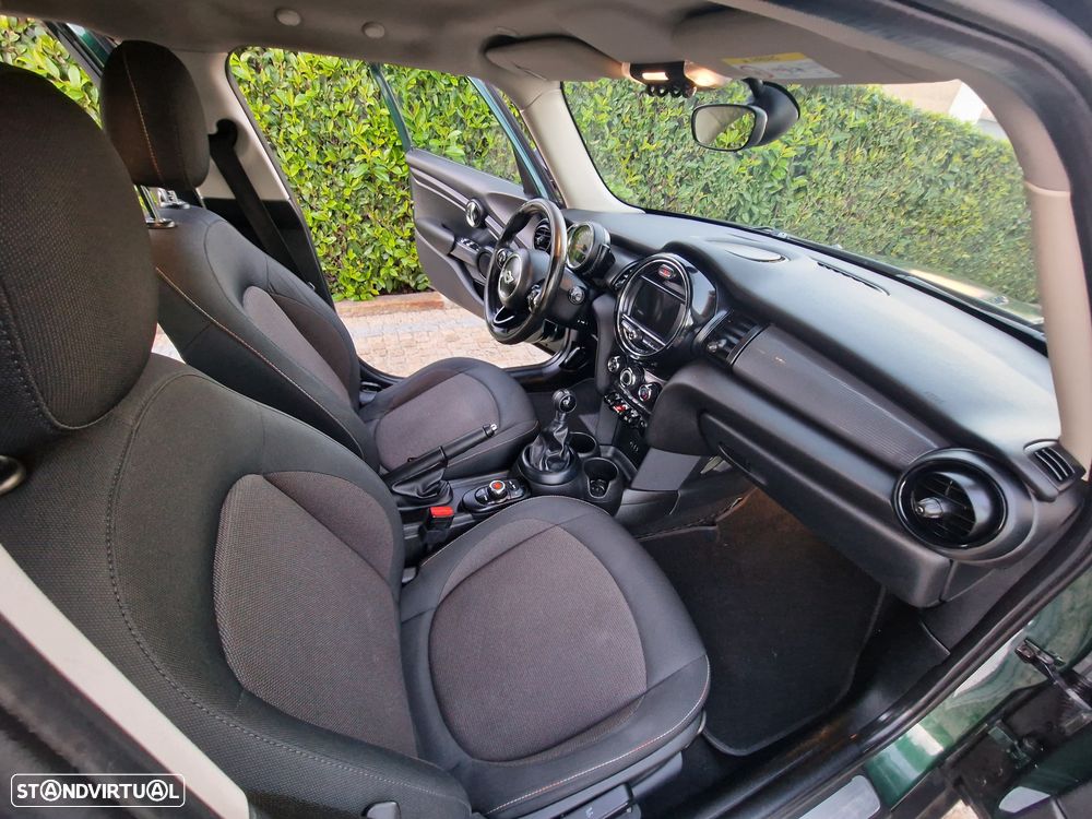 MINI 5 Portas Cooper D - 8