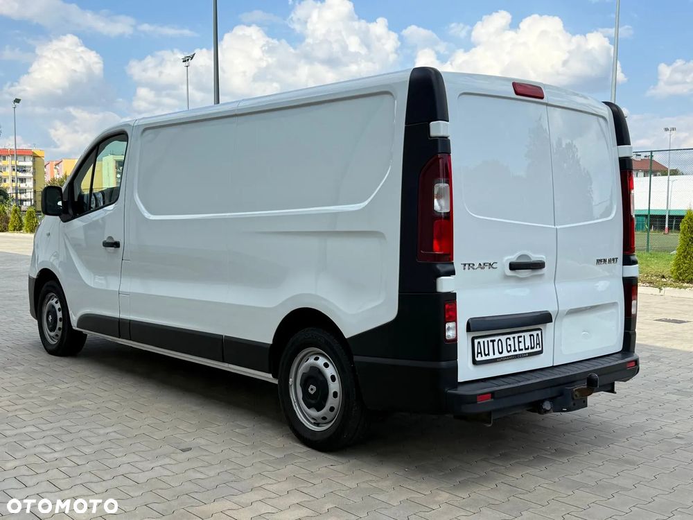 Renault Trafic - 15