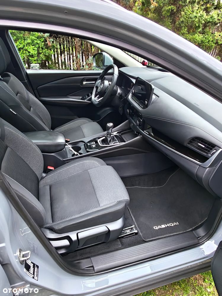 Nissan Qashqai 1.3 DIG-T N-Connecta EU6d - 9