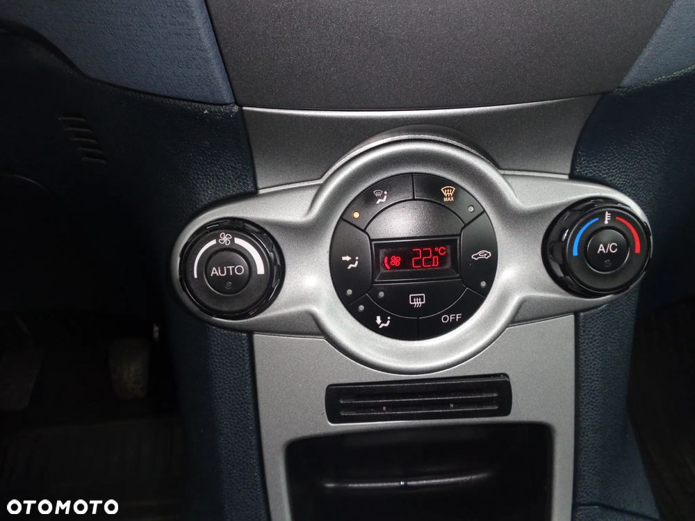 Ford Fiesta - 22