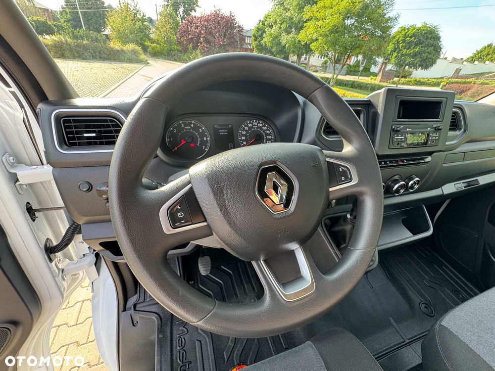 Renault Master - 24