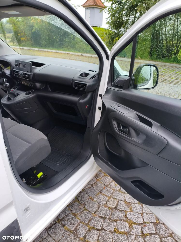 Toyota Proace City - 19