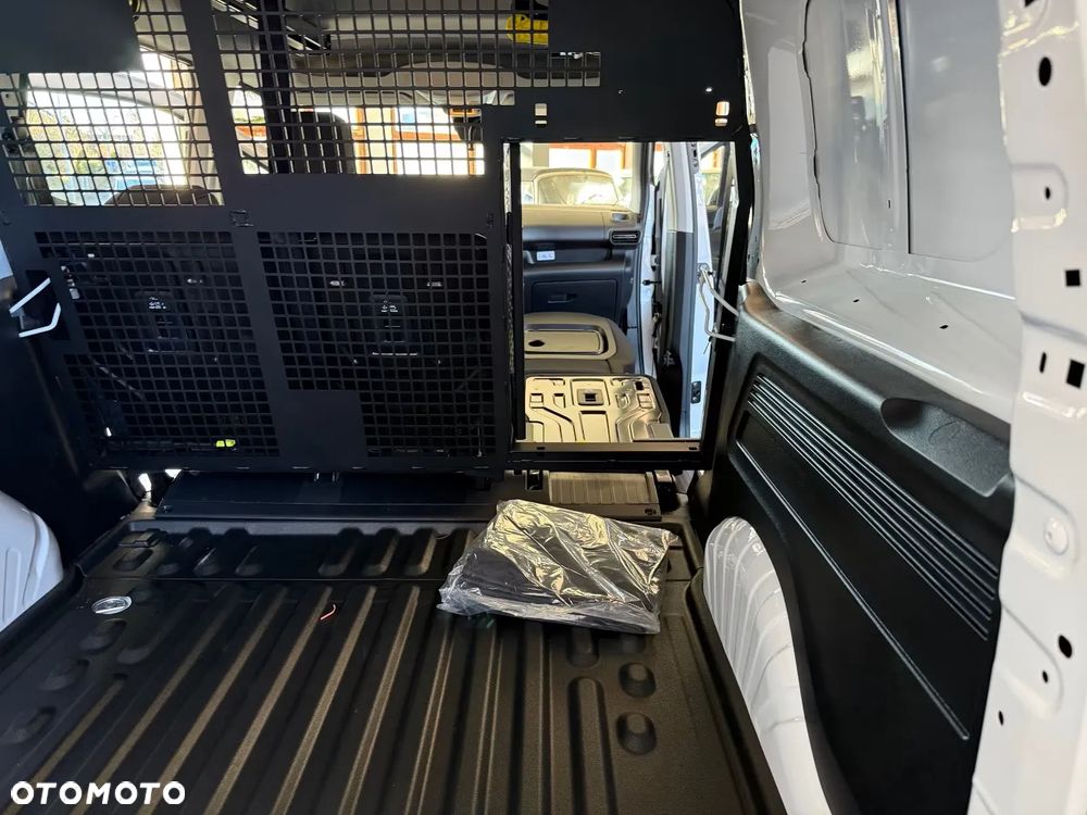 Opel Combo Cargo Załogowe 1.5 102KM L2H1 - 4
