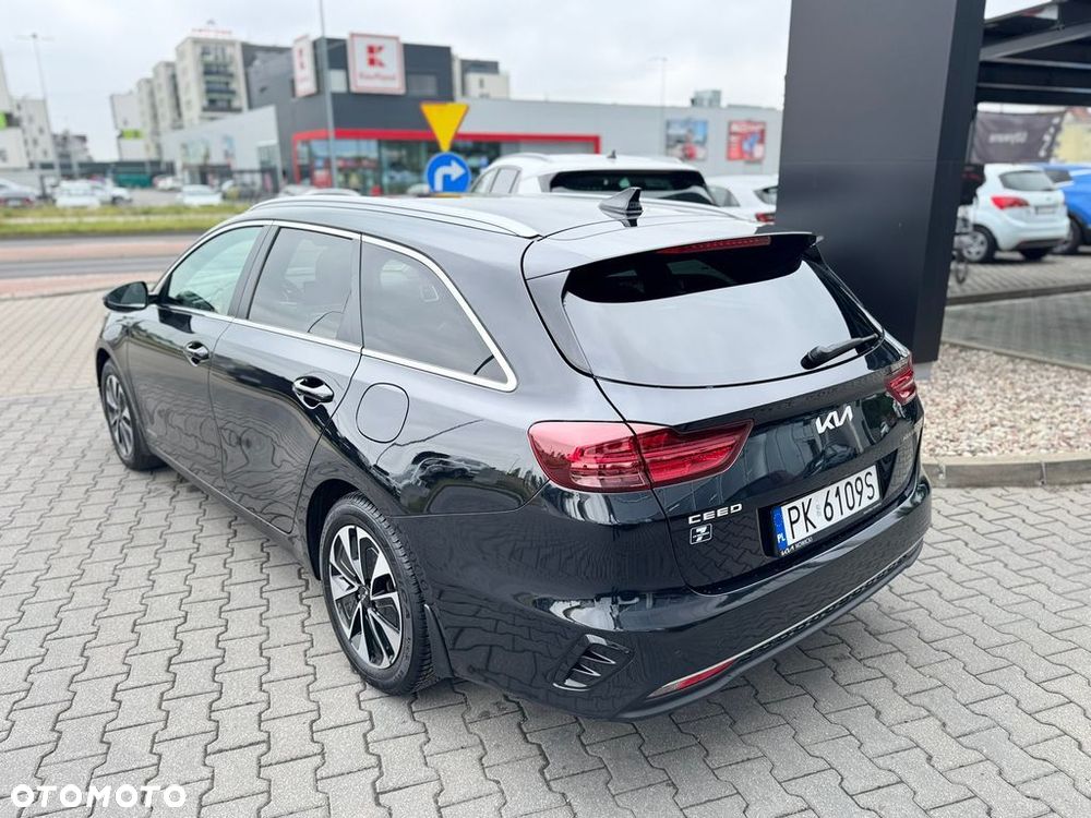 Kia Ceed 1.5 T-GDI Tribute DCT - 4