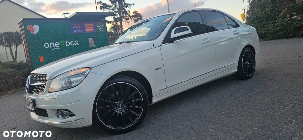 Mercedes-Benz Klasa C 180 BlueEFFICIENCY 7G-TRONIC Avantgarde - 8