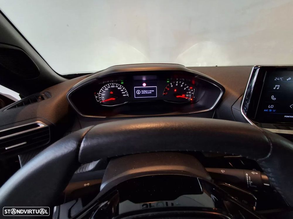 Peugeot 2008 1.2 PureTech Style - 21