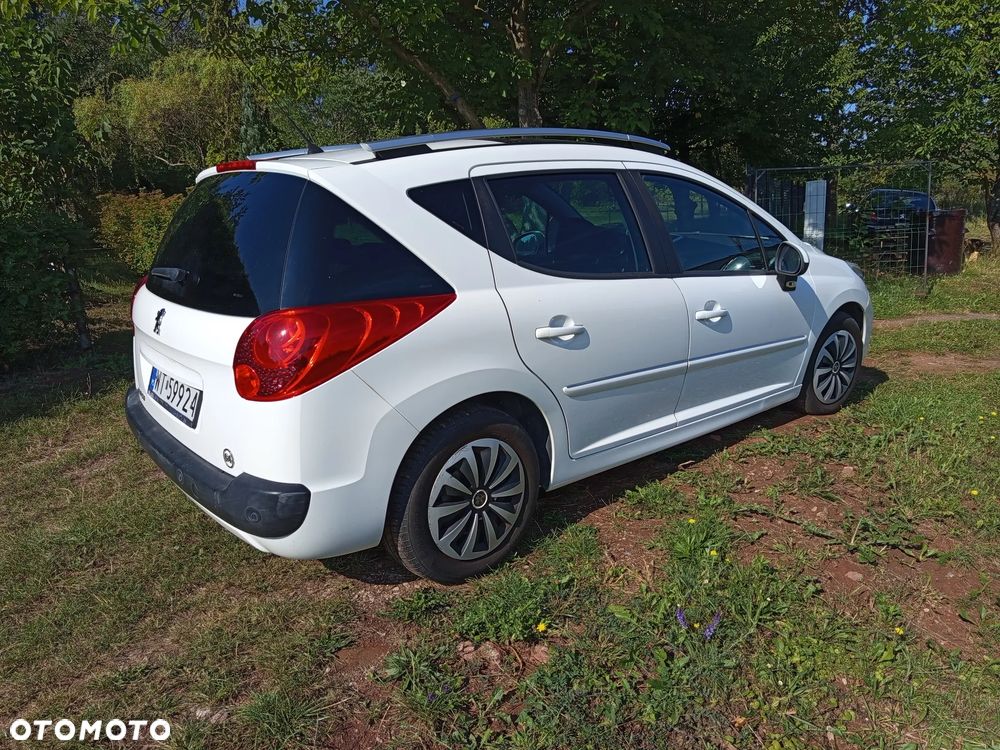Peugeot 207 95 VTi Family - 5