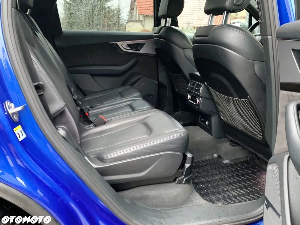 Audi SQ7 - 25