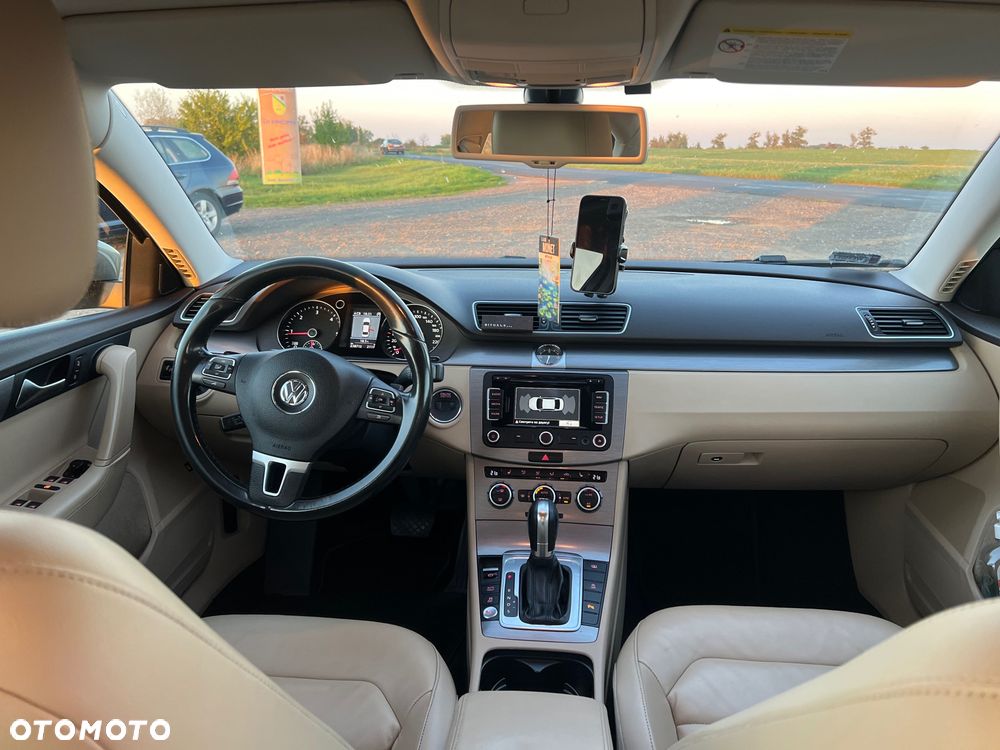 Volkswagen Passat - 7