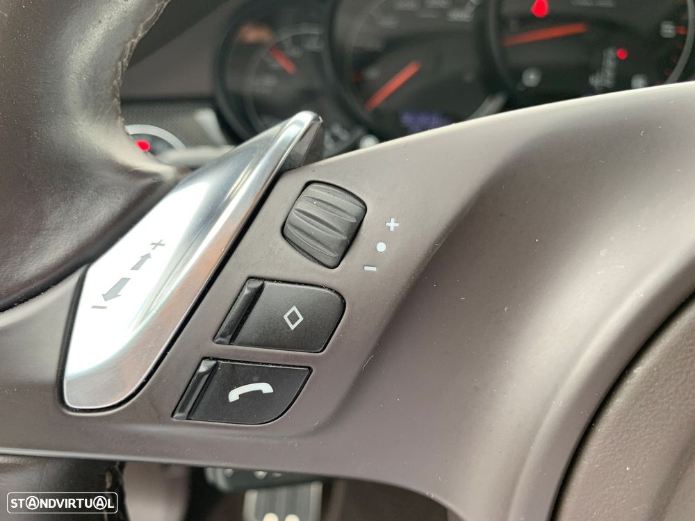 Porsche Panamera 3.0 V6 - 37