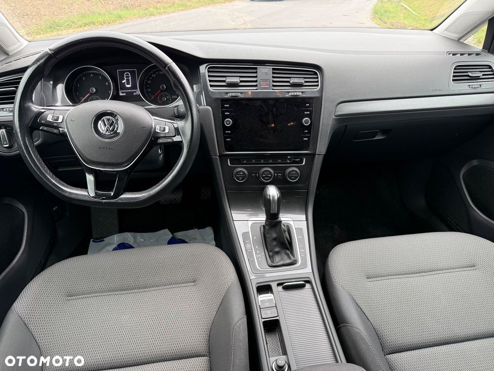 Volkswagen Golf - 16