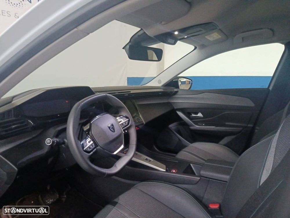 Peugeot 408 1.2 Hybrid Allure e-DCS6 - 8