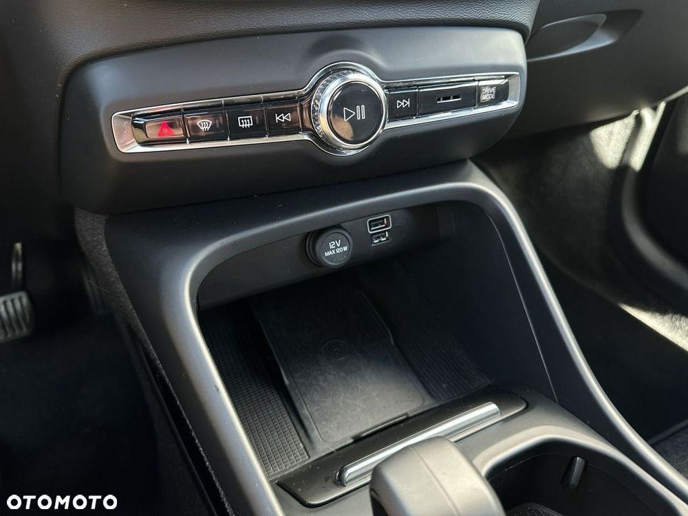 Volvo XC 40 T4 Recharge DKG Essential - 25