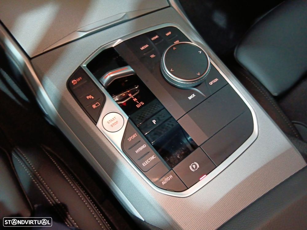 BMW 320 e Auto - 14