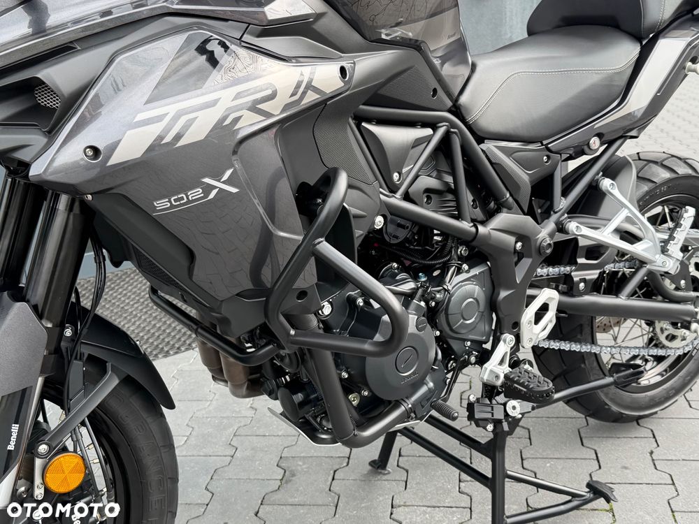 Benelli TRK 502X - 36