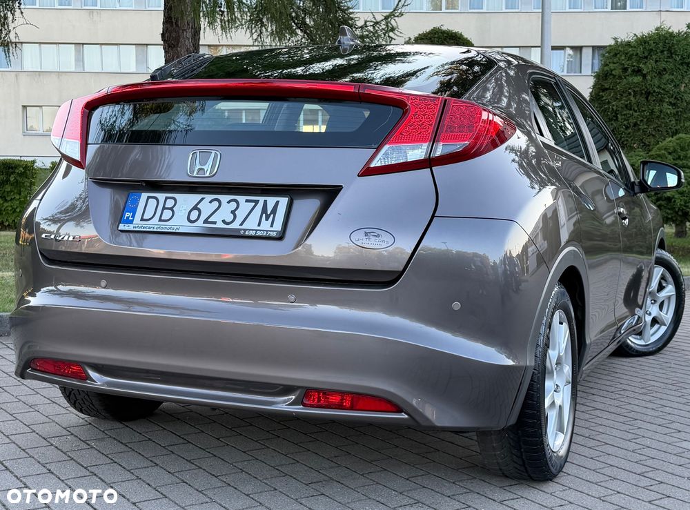Honda Civic 1.8 Executive - 36