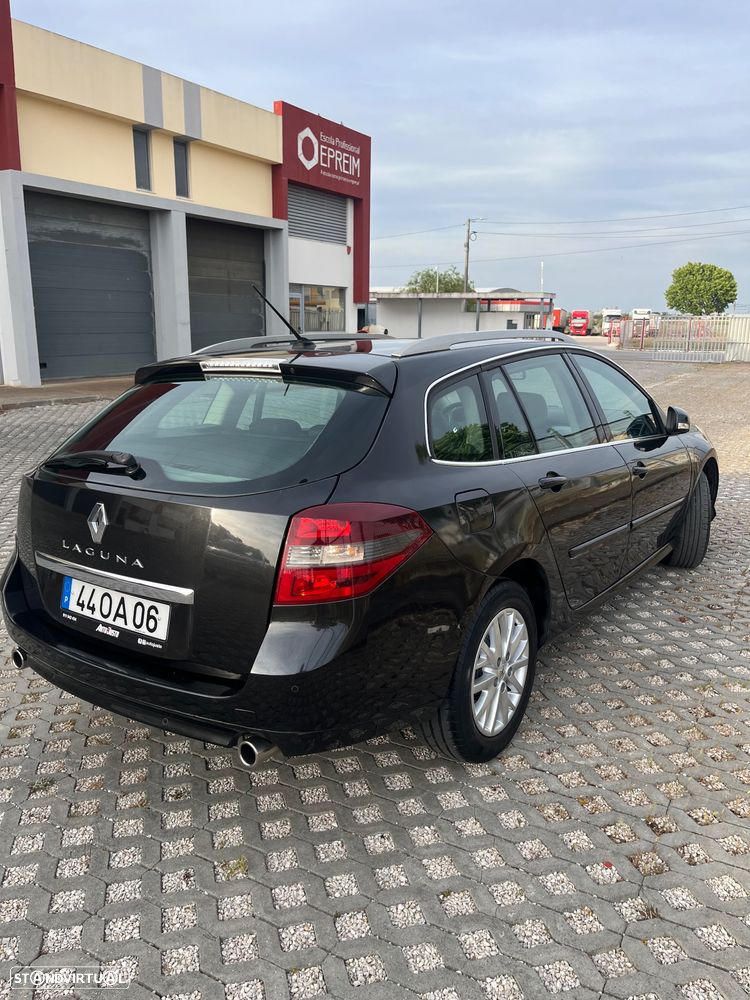 Renault Laguna Break 2.0 dCi Dynamique S 120g - 6