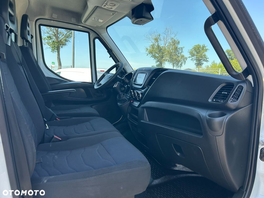 Iveco Daily 35C16 Hi-Matic Kontener 9 palet + winda 750kg + drzwi boczne **KLIMA**Serwis**Sprowadzony**2018R** - 12