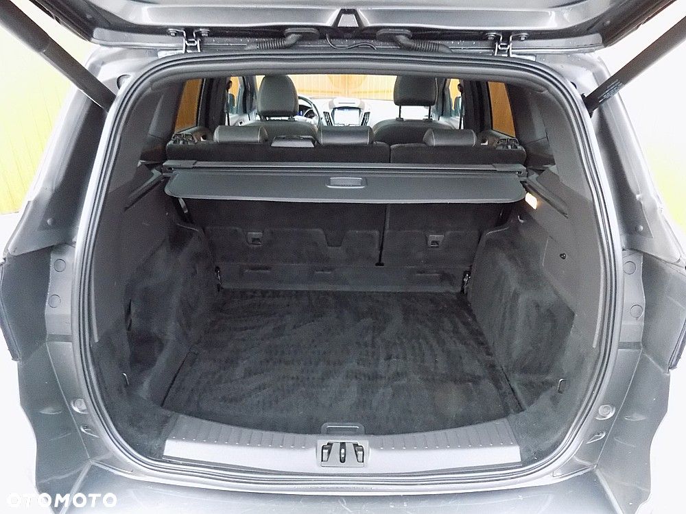 Ford Kuga 2.0 TDCi 2x4 ST-Line - 22