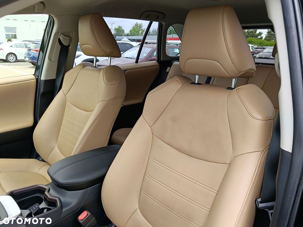 Toyota RAV4 - 11