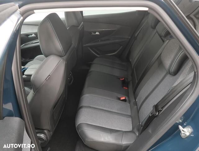 Peugeot 3008 1.2 PureTech Turbo S&S EAT6 Allure - 5
