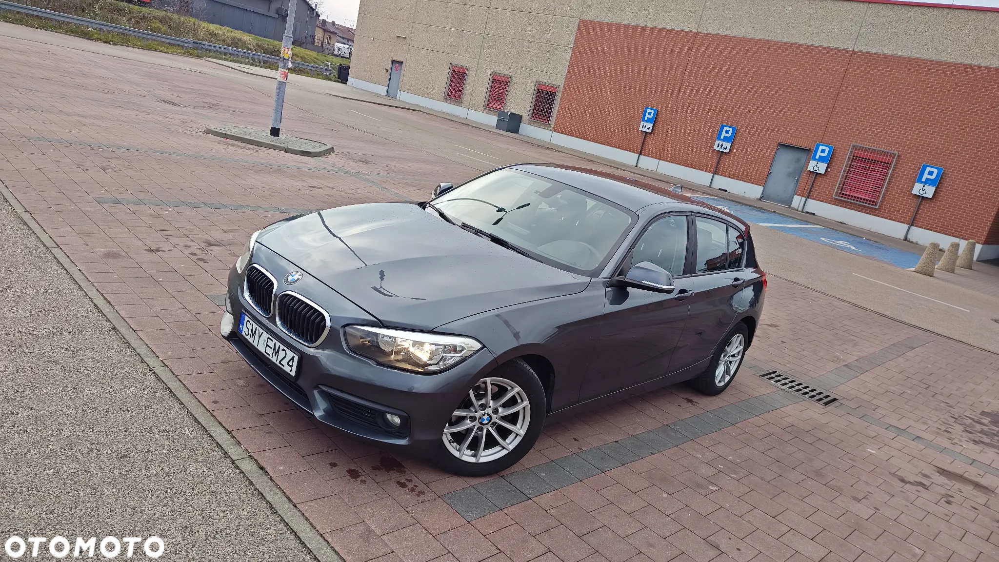 BMW Seria 1 - 2