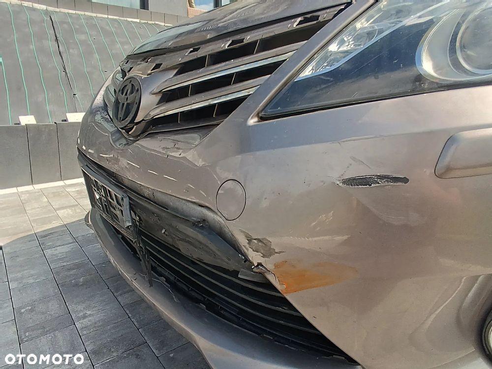 Toyota Avensis 1.8 Premium - 3