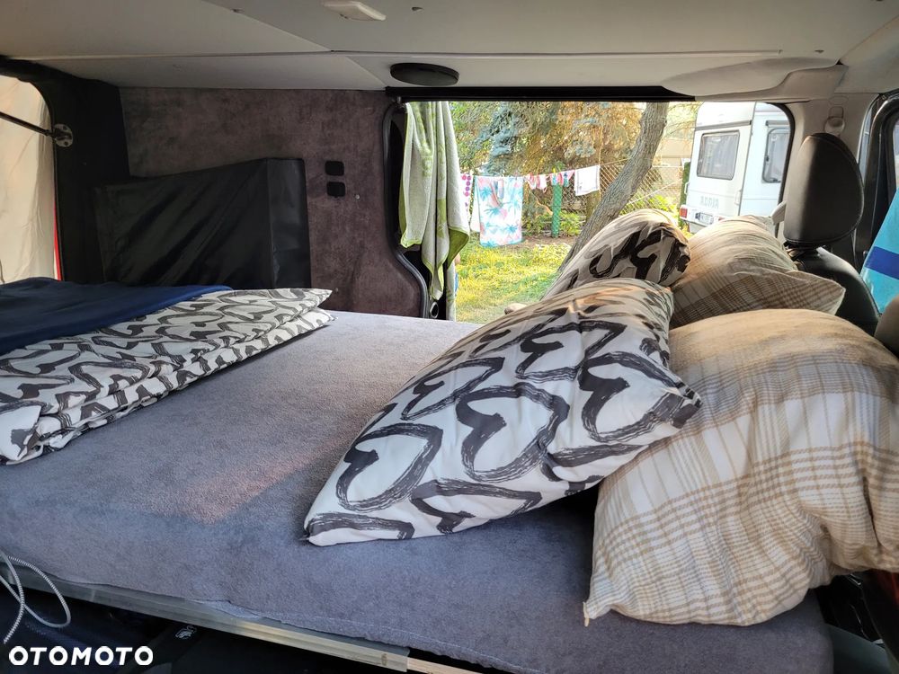 Opel Vivaro - 12