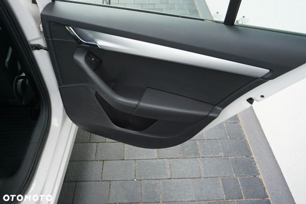 Skoda Octavia 1.4 TSI Ambition - 26